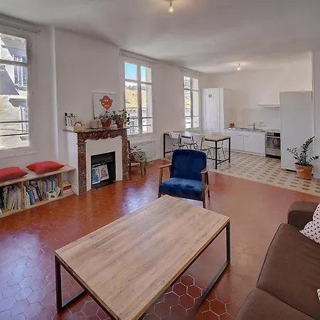 Immogroom - Bright Flat - Near Shops - Congressbeaches Apartment *